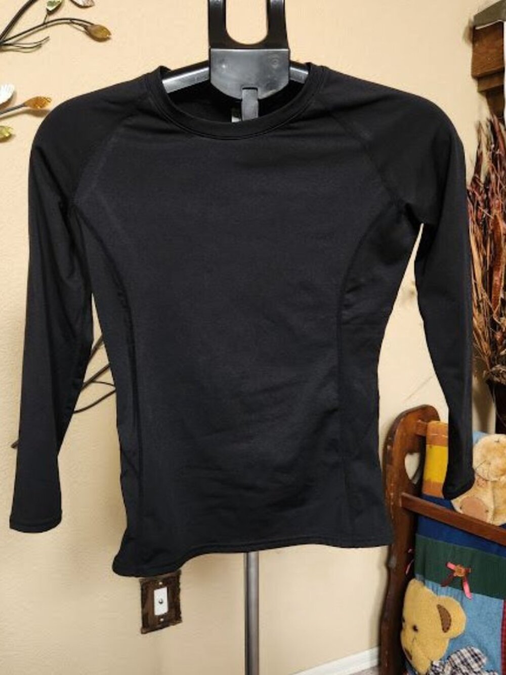 NWT Tesla TSLA sz small black compression shirt